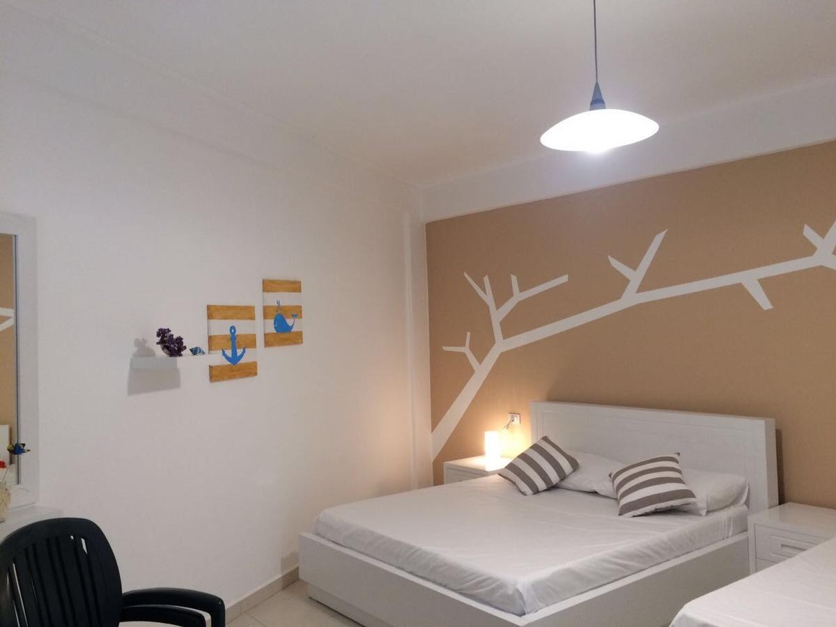 Aldi'S Guest House Vlore Ngoại thất bức ảnh