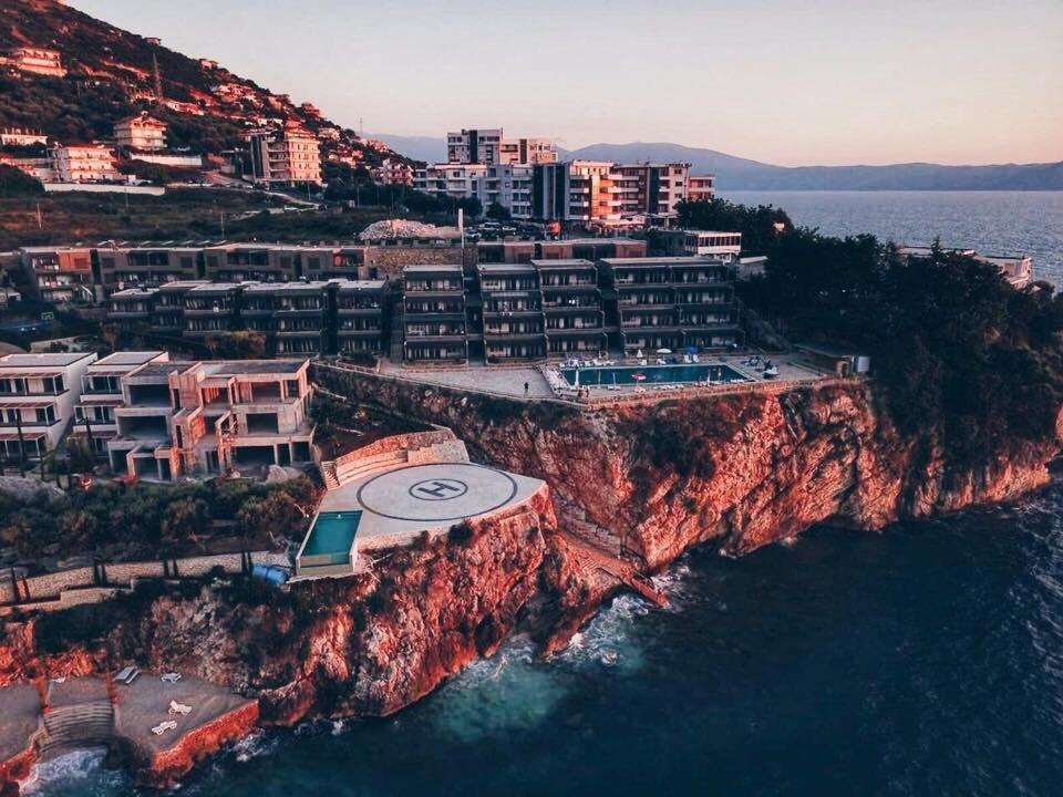 Aldi'S Guest House Vlore Ngoại thất bức ảnh